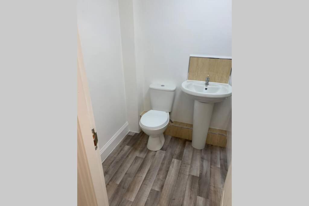 York City Centre, Recently Renovated 2 Bedroom Flat Exteriér fotografie